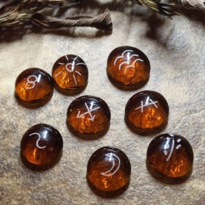 Amber Crystal – Wicca 8