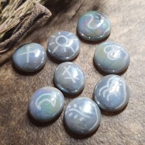 Grey Opalescent – Wicca 8